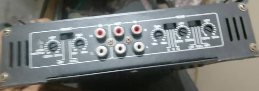 power AM and woofer