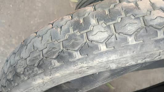 CD 70 Back Tyre