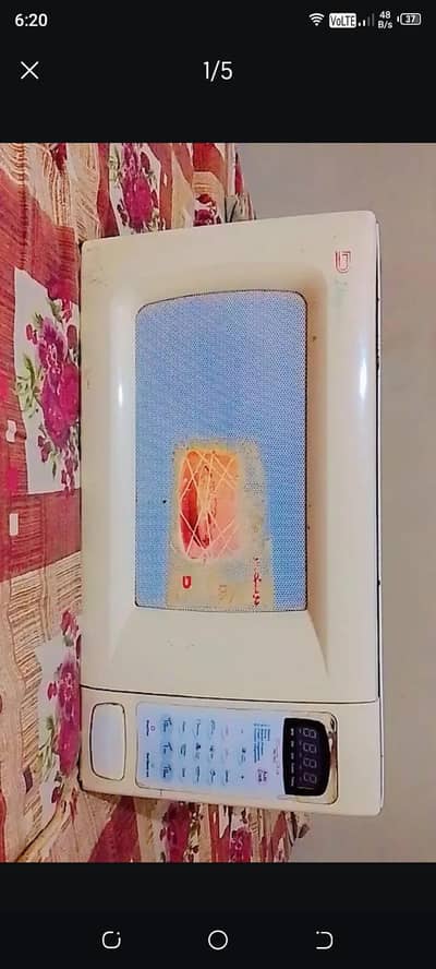 Dawlance microwave in good condition urgent sale