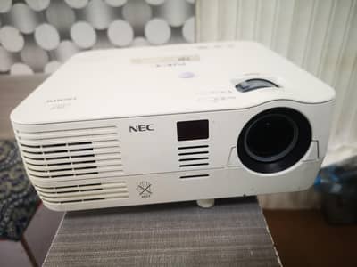 Projector NEC HDMI