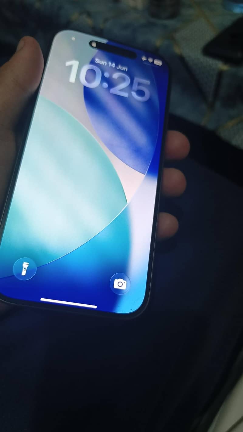 Apple iPhone 16 Pro 5