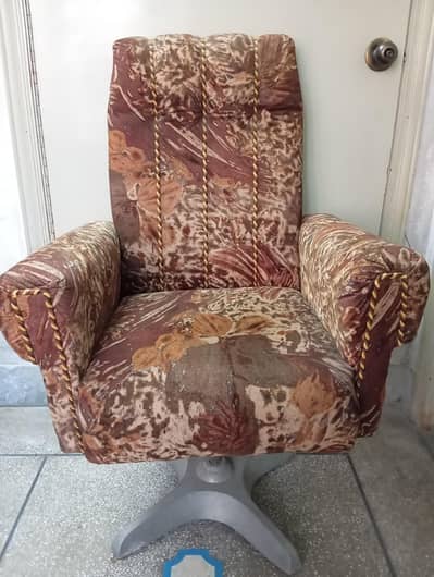 Single Revolving Sofa Chair