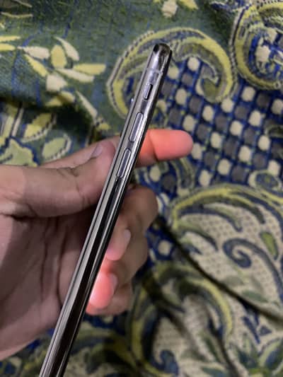 Apple iPhone XS