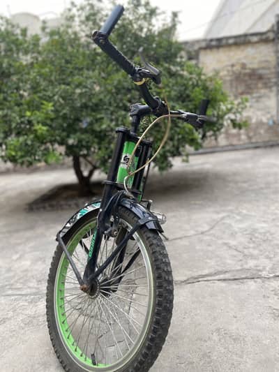 Bicycle used condition but all conditions 10/10