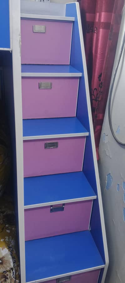 bunk triple bed for kids 2 year used. oroce negotiable. .