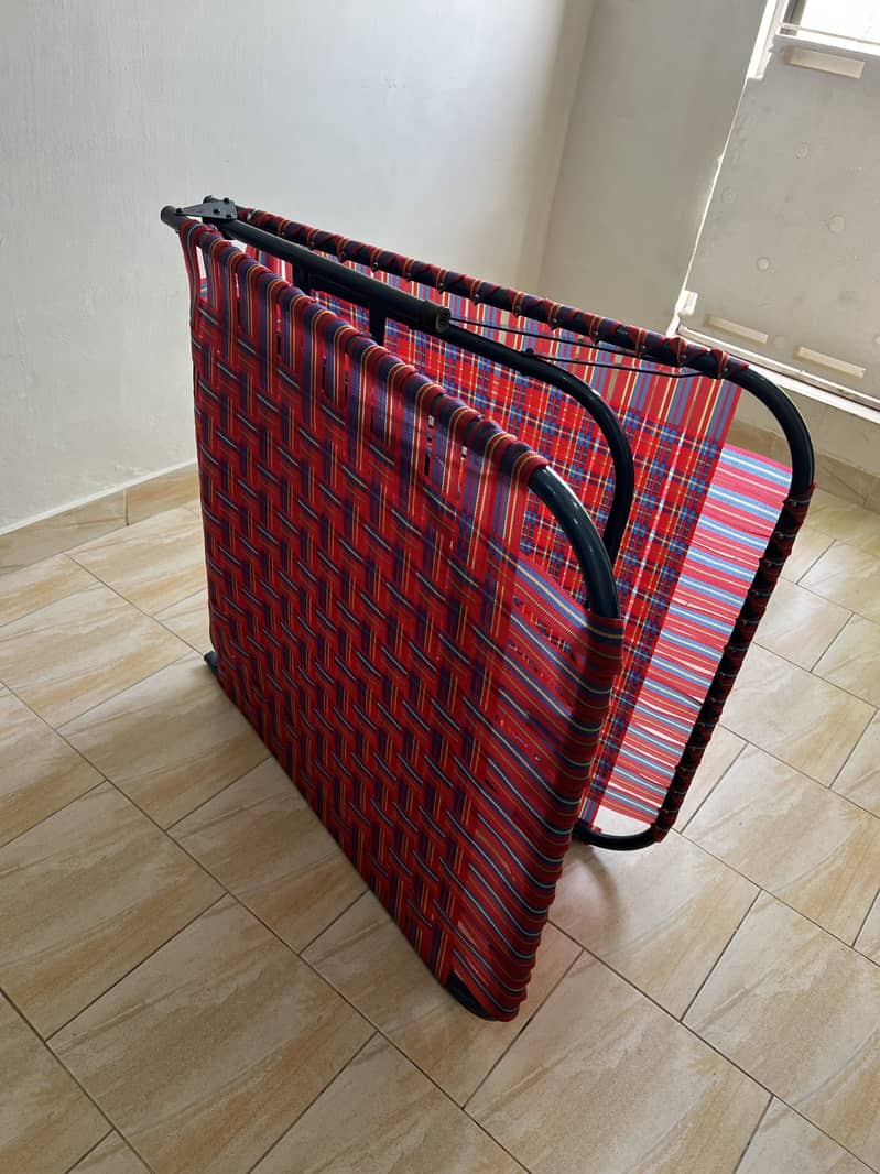 Foldable bed (Chaarpia) 1