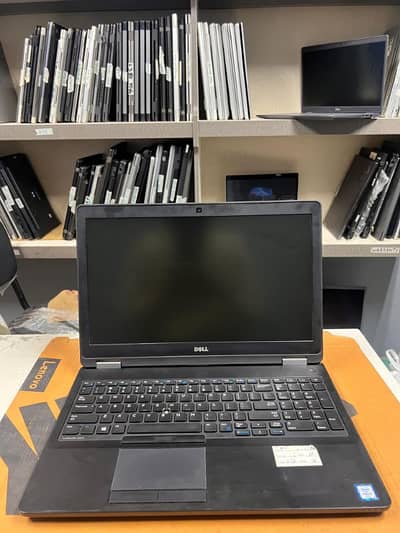 Dell Latitude E5570,Core i5/6th Gen,HQ Processor,8GB/256GB,2GB card