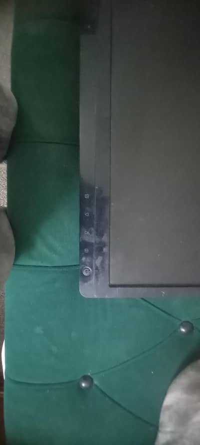 broken lcd monitor 24 inching gaming