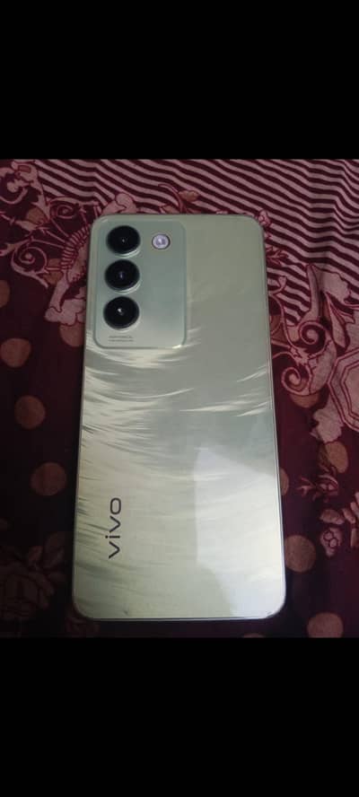 vivo Y 100
