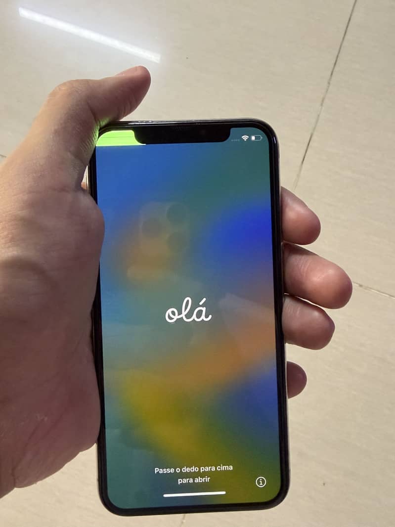 Apple iPhone X 4