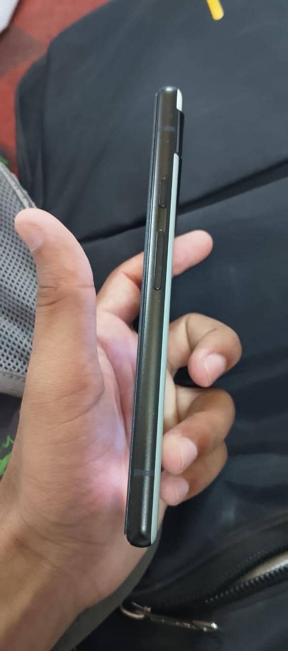Google Pixel 6a 3