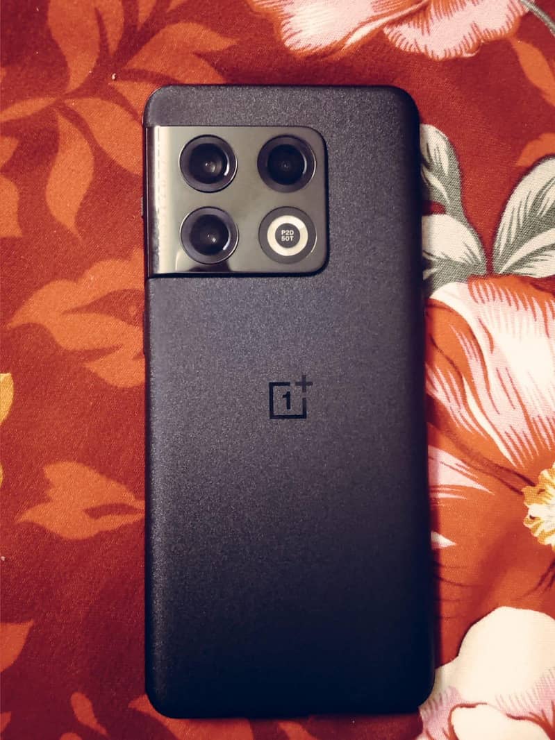 One Plus 10 Pro 3