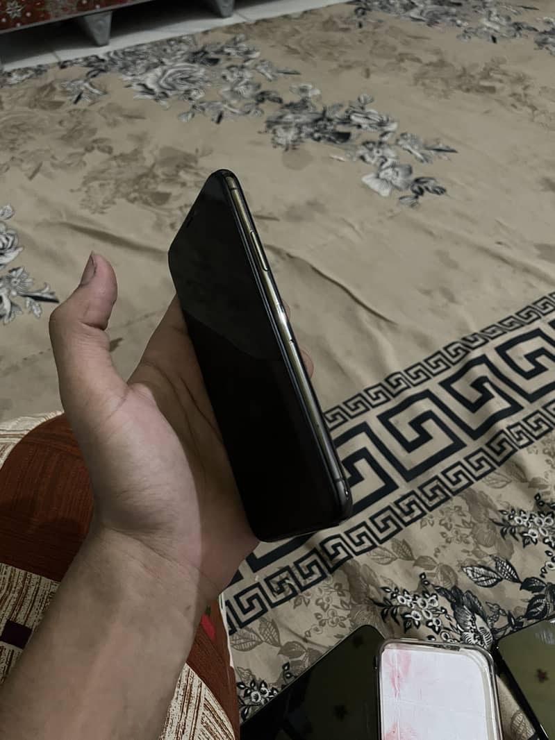 Apple iPhone X 1