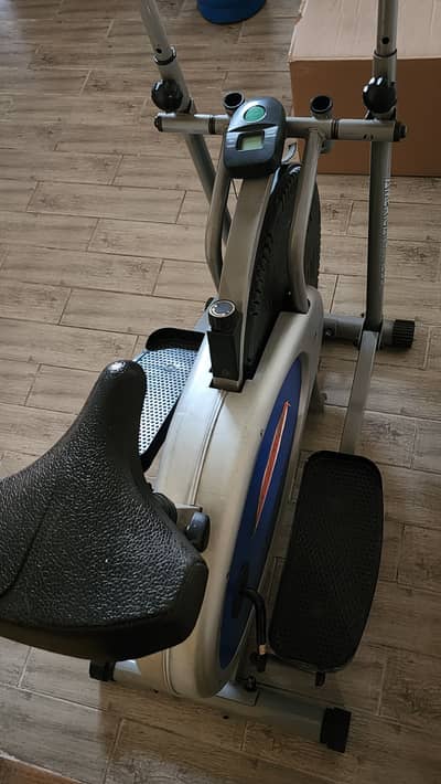 American Fitness Cross Trainer Eliptical Exercising bike/machine