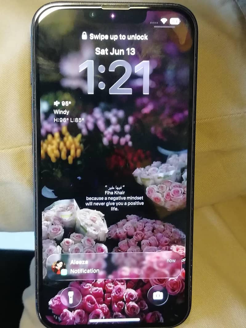 Apple iPhone 13 4
