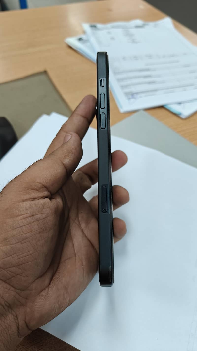 Apple iPhone 15 plus 3