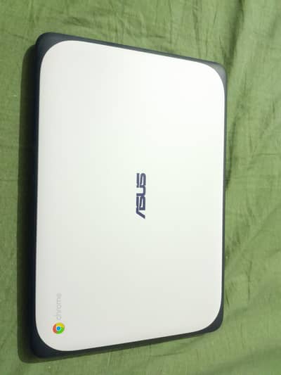 ASUS C202XA 11.6 display in excellent condition