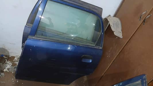 alto 1000 cc doors auto