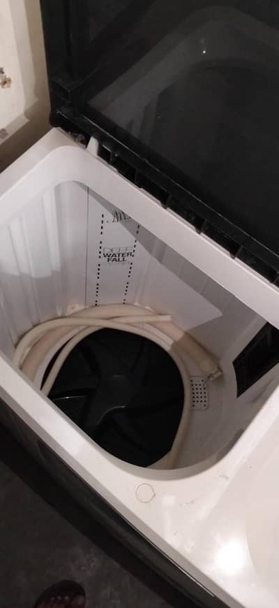 Washing Machine (Dawlance)