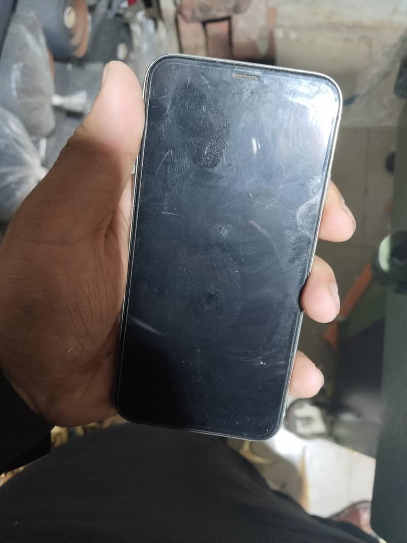 Apple iPhone X 0