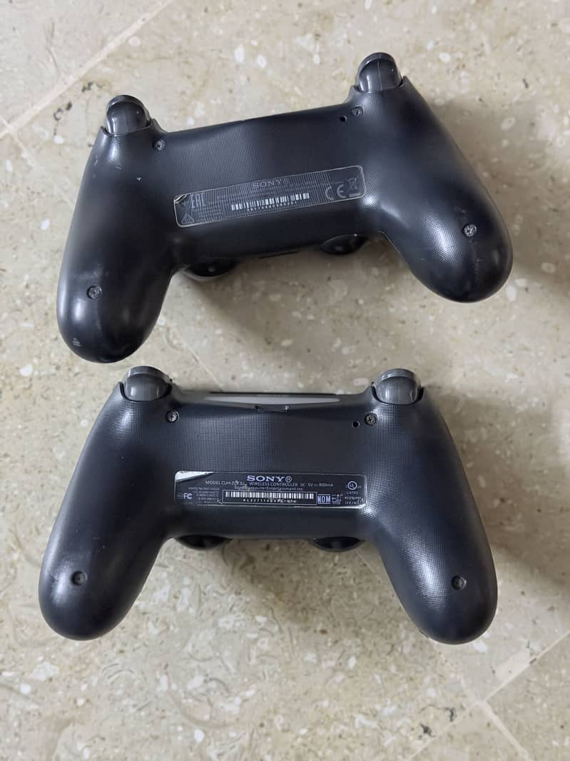 Ps4 SLIM 1
