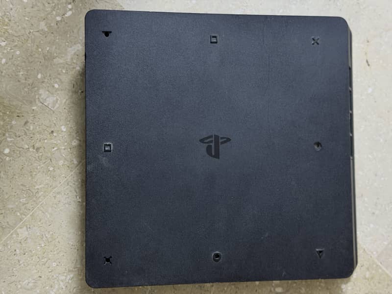 Ps4 SLIM 3