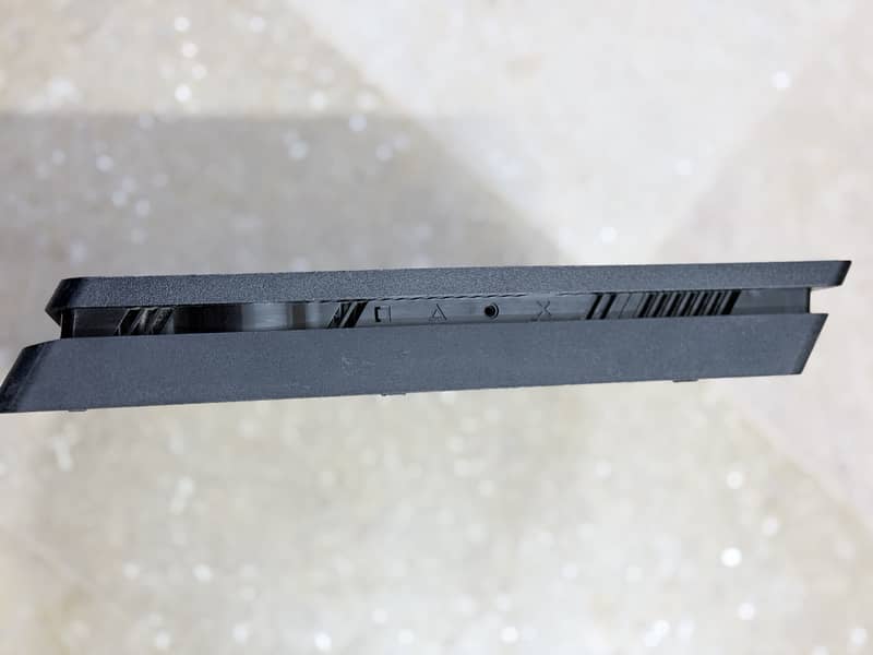 Ps4 SLIM 4
