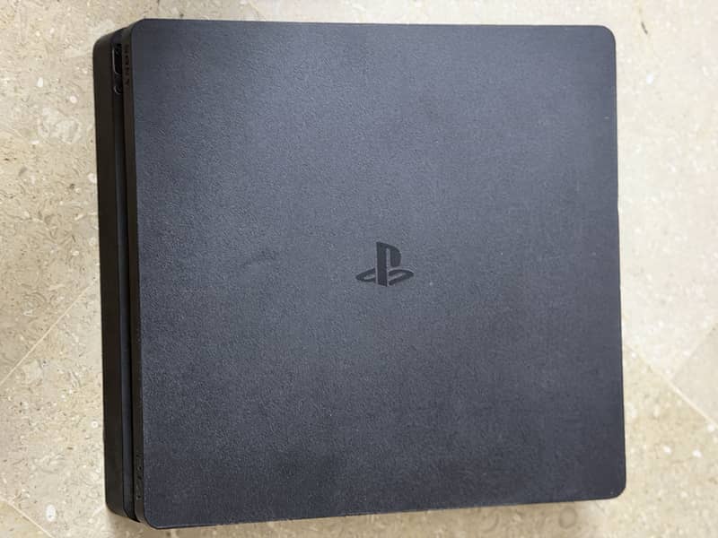 Ps4 SLIM 5