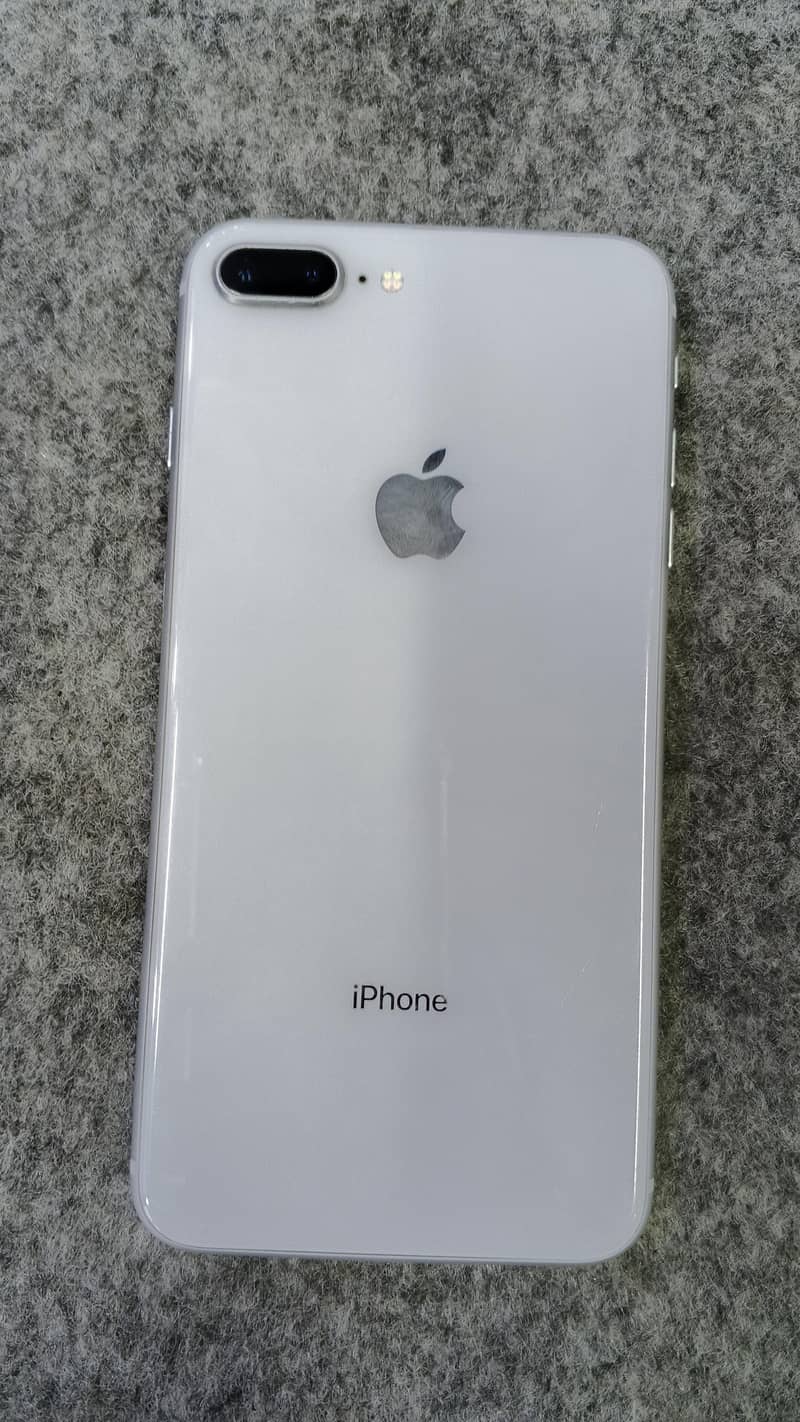 Apple iPhone 8 Plus 5