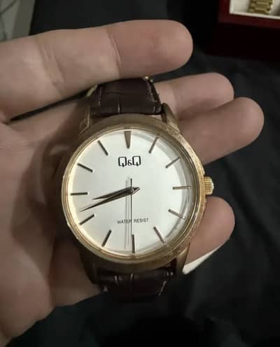 OMAX GOLD WATCH - Q&Q Watch
