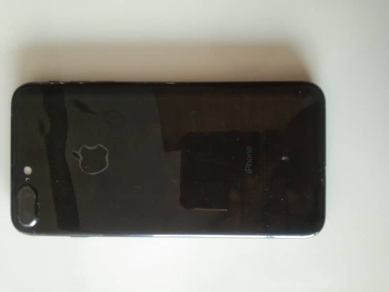 Apple iPhone 7 Plus 2