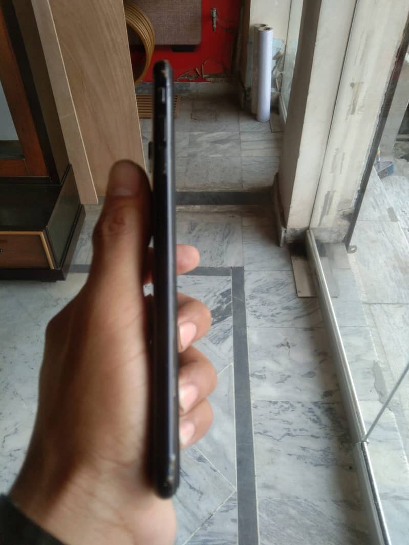 Apple iPhone 7 Plus 5