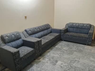 6 Seater Modern Grey Sofa Set – Excellent Condition