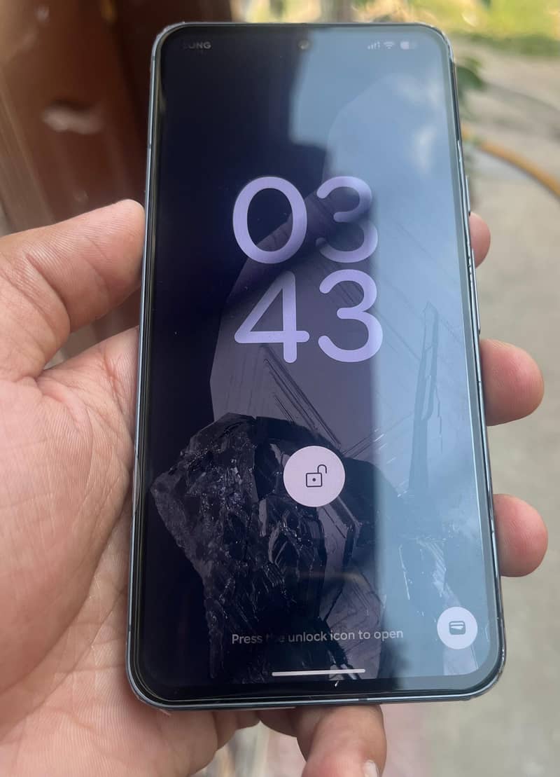 Google Pixel 8 1