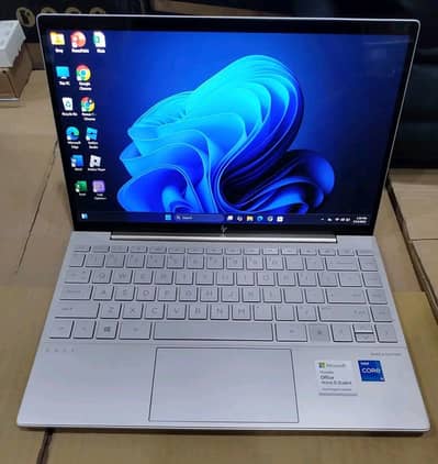Hp Envy Series . . Core i5 11th Generation (touch screen)