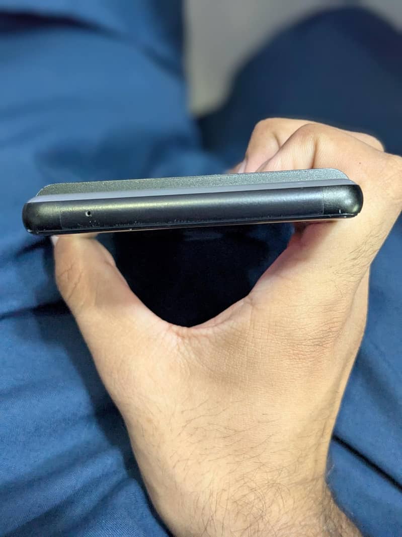 Google Pixel 6 4