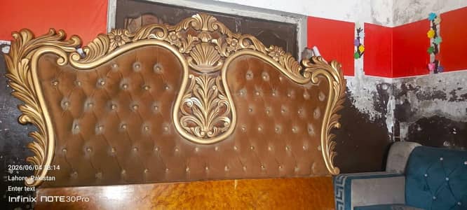 Bed set for sale wooden