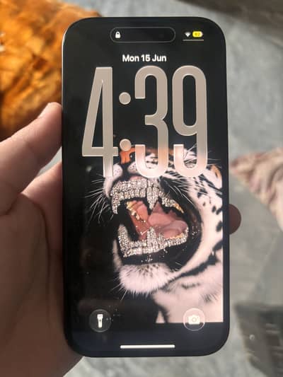 Apple iPhone 15