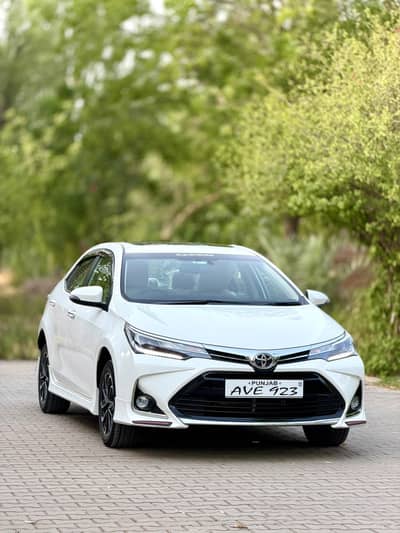 Toyota Altis Grande 2025