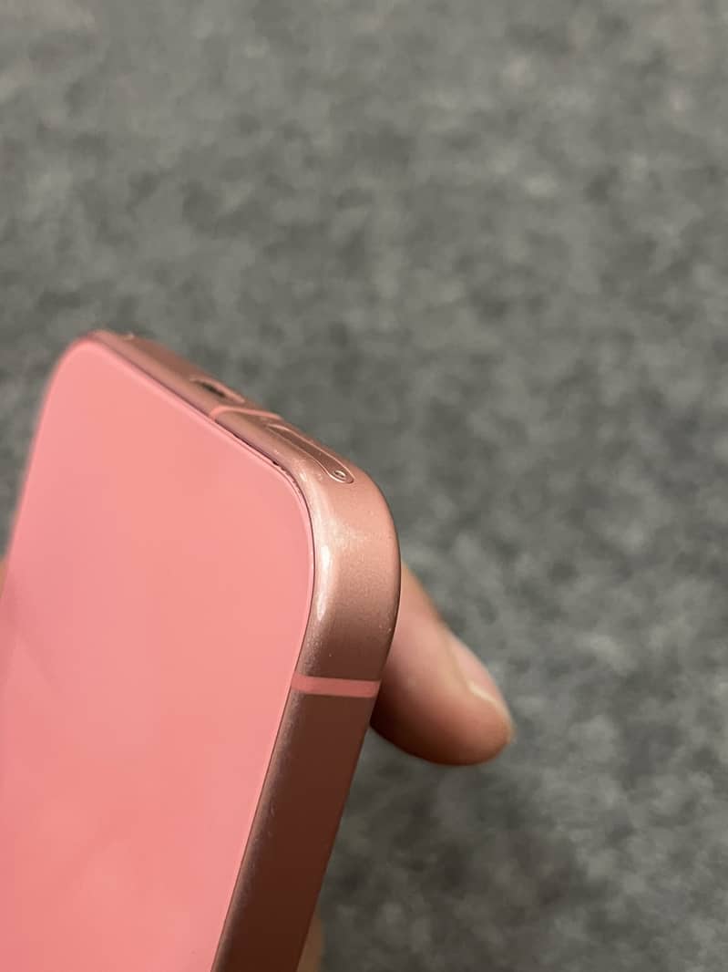 Google Pixel 9 5