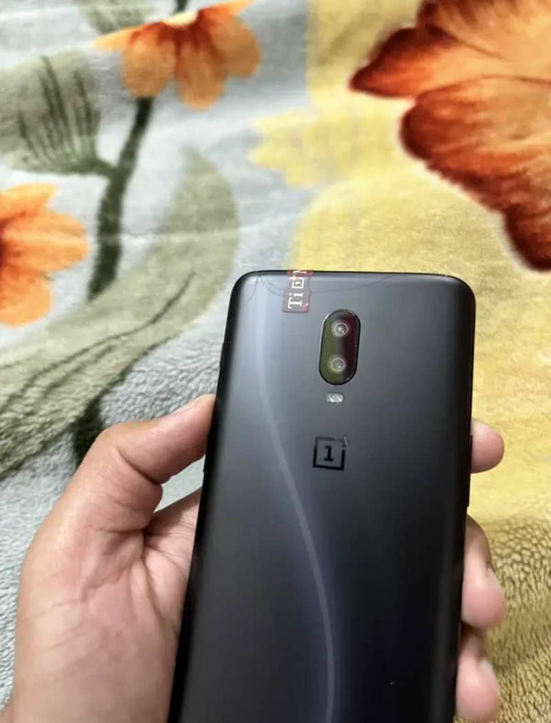 One Plus 6T 3
