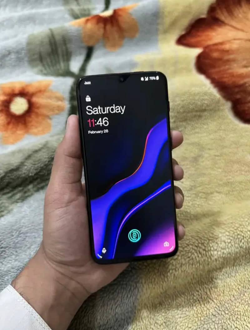 One Plus 6T 4