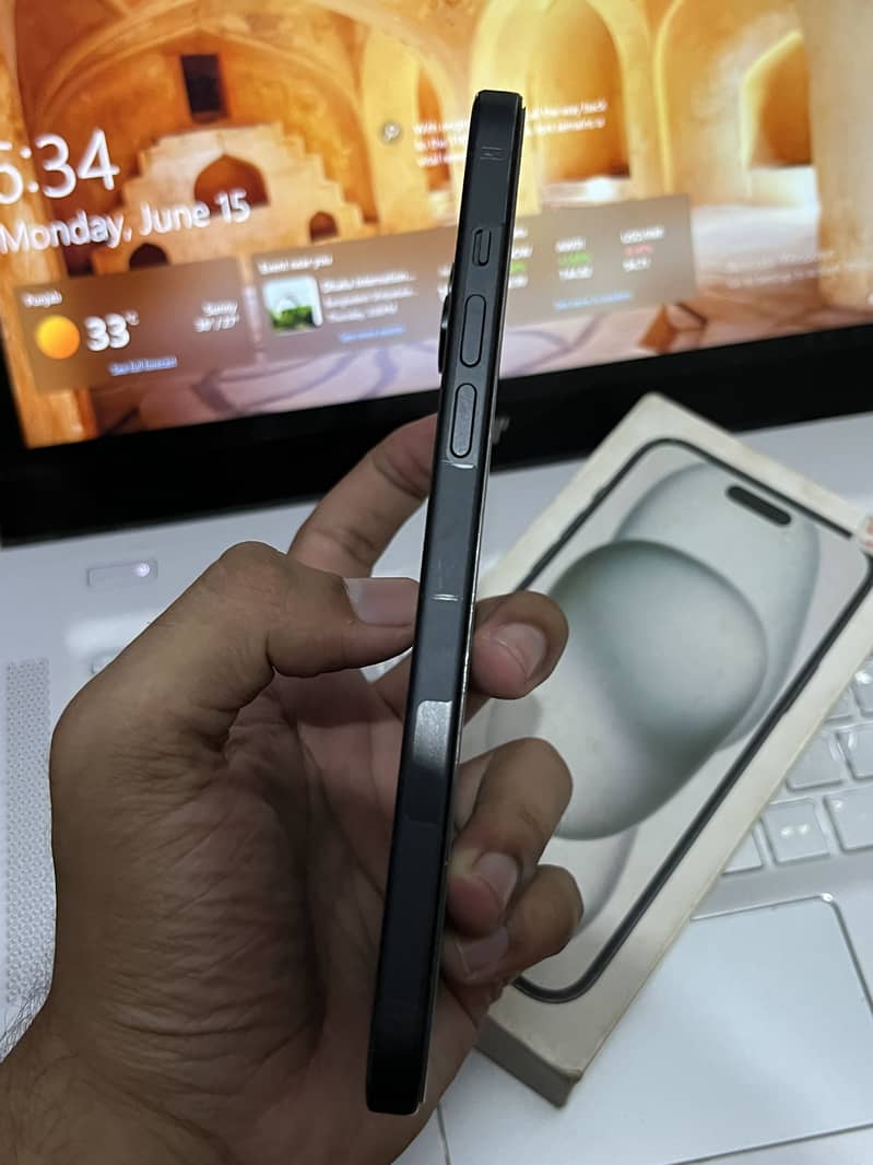 Apple iPhone 15 plus 3