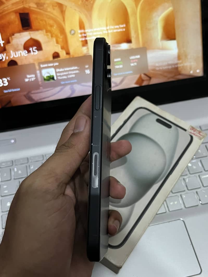 Apple iPhone 15 plus 6