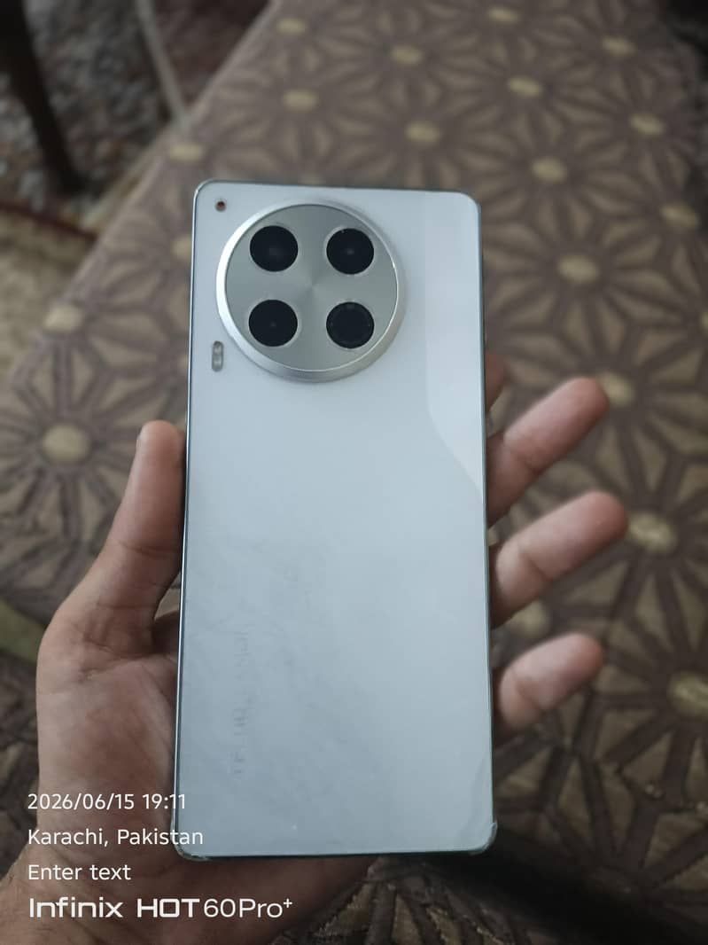 Tecno CAMON 30 2