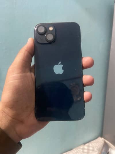 Apple iPhone 13