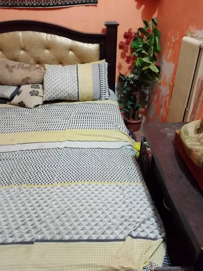 double bed with mattress
