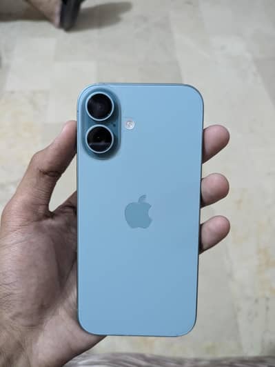 Apple iPhone 16