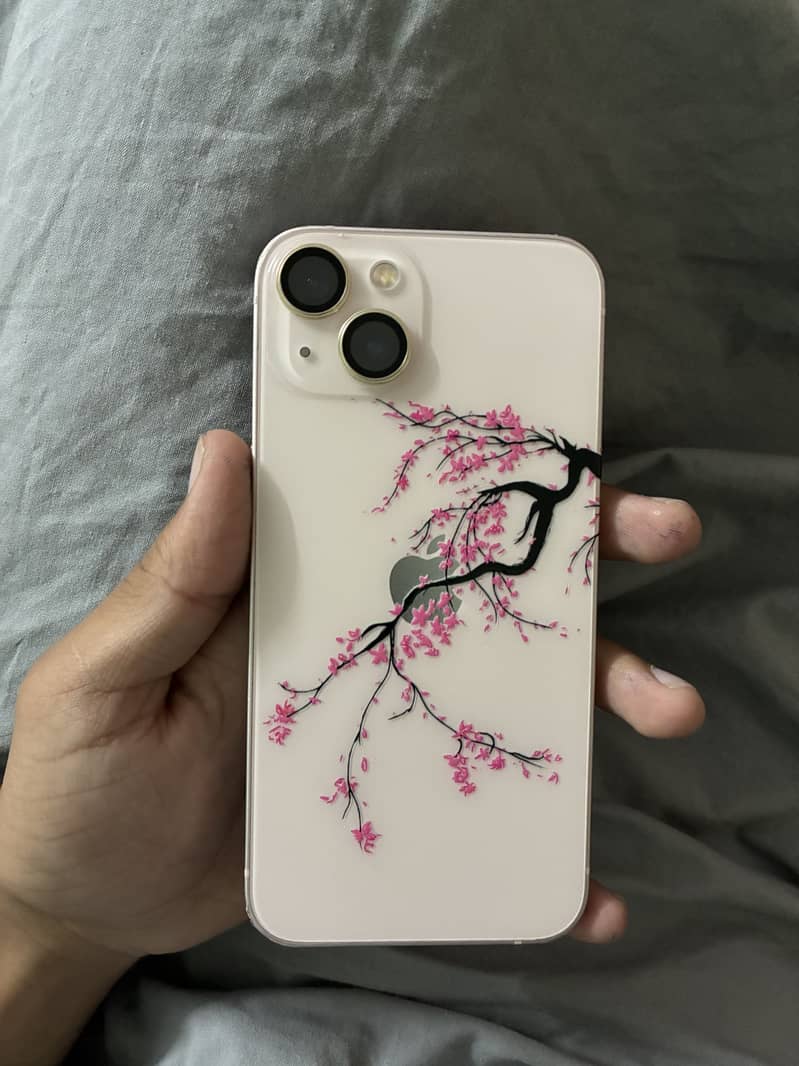 Apple iPhone 13 0