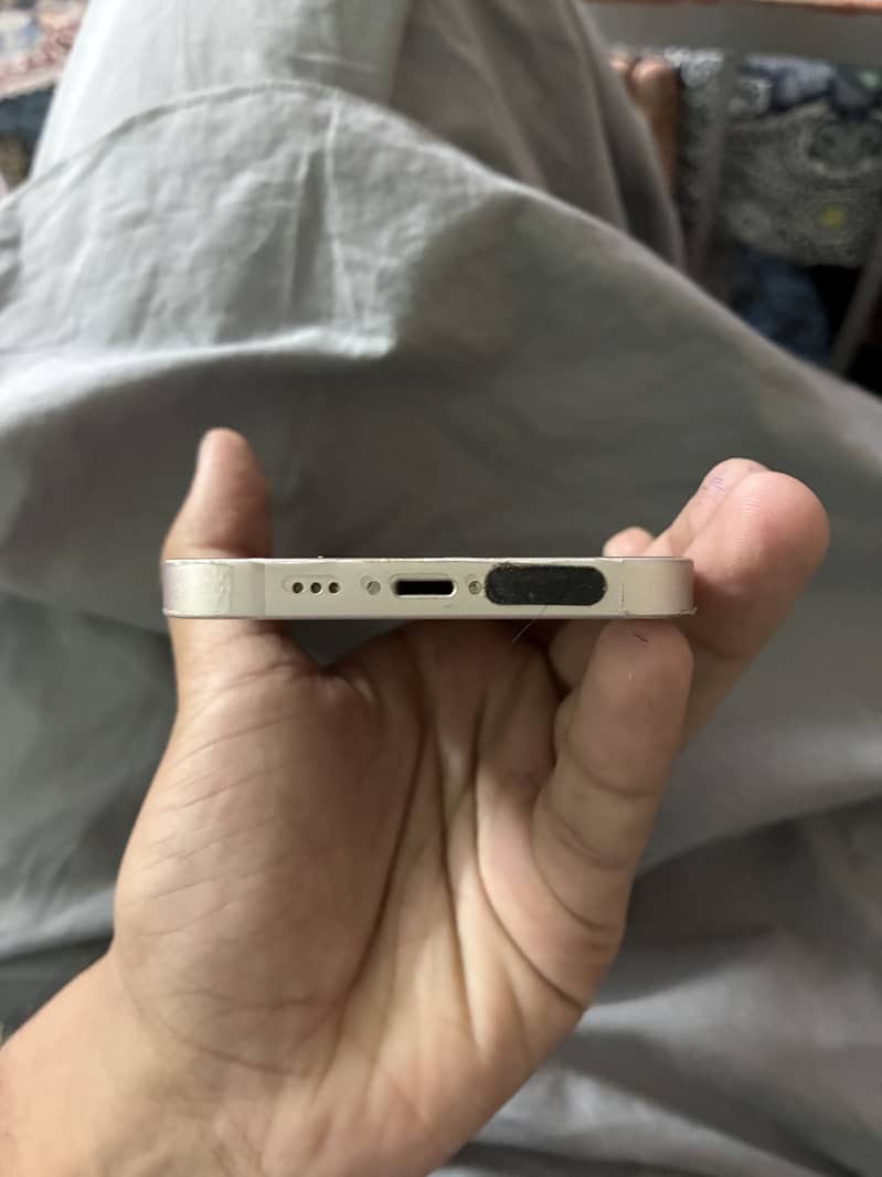 Apple iPhone 13 1